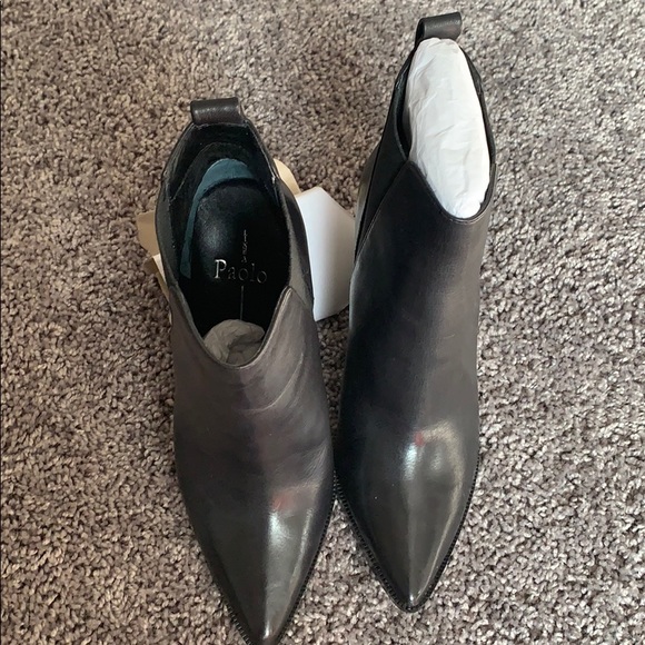 Shoes - Picture 6 of 7